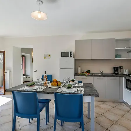 Nel Cuore Di 50 Mt From - Happy Apartment