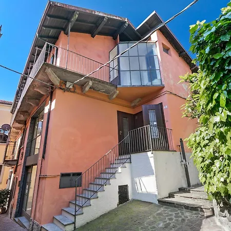 Apartment Nel Cuore Di 50 Mt From - Happy
