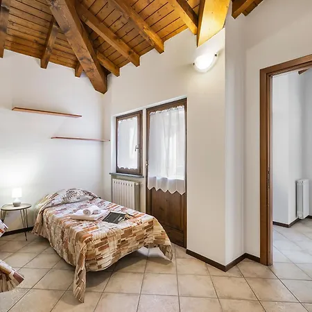 Nel Cuore Di 50 Mt From - Happy Apartment